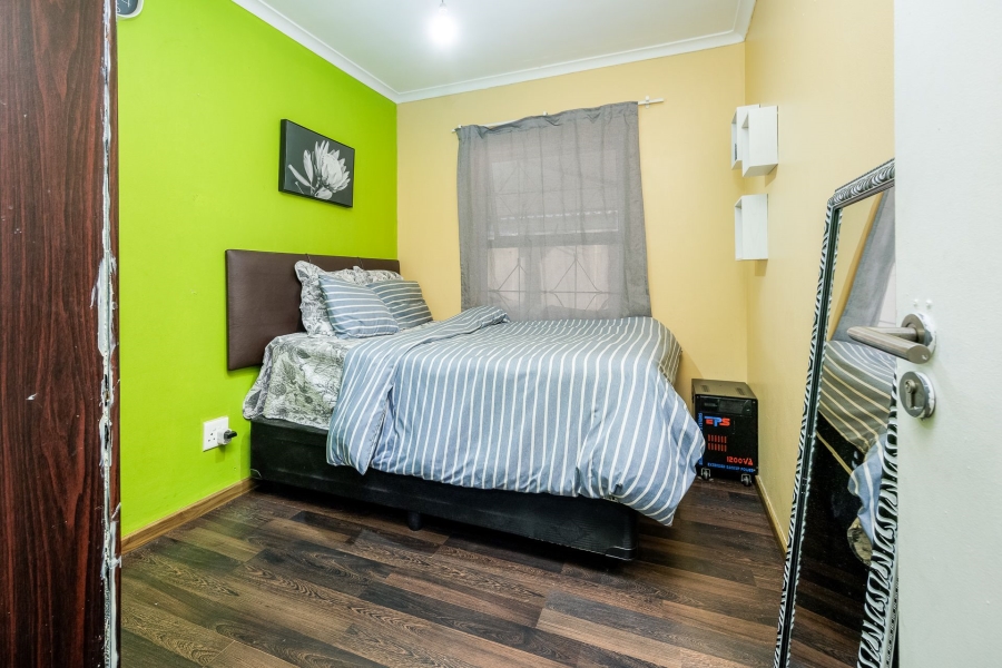 6 Bedroom Property for Sale in Silwood Heights Western Cape